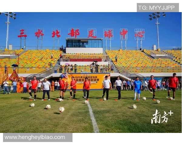 足球明星与他们的故乡国家:探索球场背后的文化与情感纽带